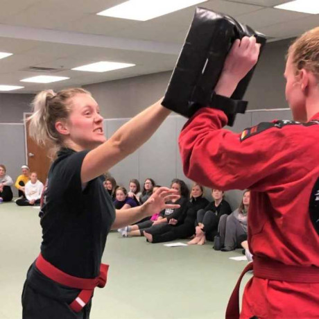 women-s-self-defense-classes-in-minneapolis-join-now-big-0