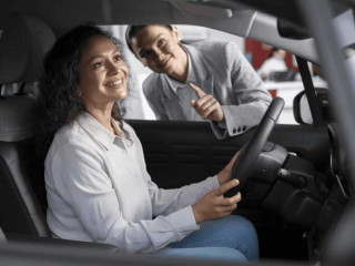 driving-school-in-lebanon-red-and-green-driving-school