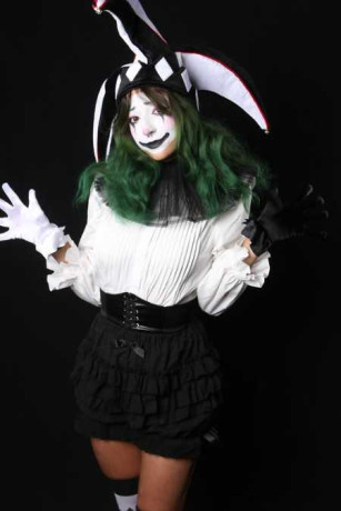 learn-sfx-clown-makeup-for-movies-big-0