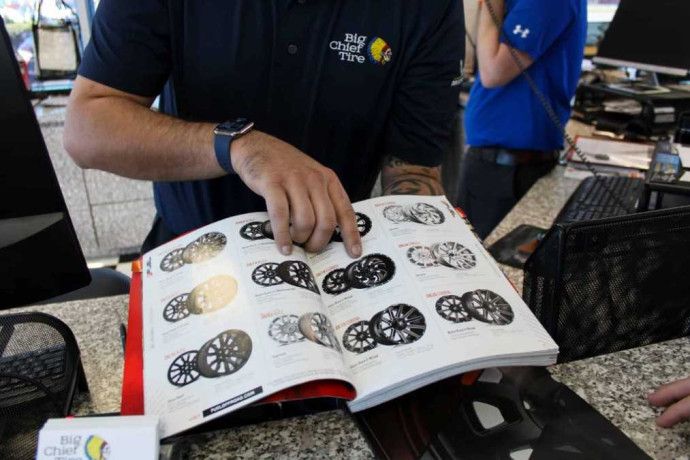 professional-car-alignment-services-at-big-chief-tire-big-0