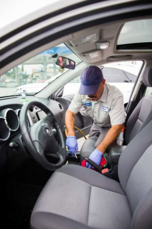 fast-clean-reliable-freeway-express-wash-orange-big-0