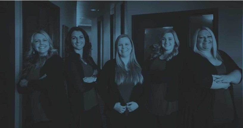 smile-makeovers-with-porcelain-veneers-in-englewood-big-0