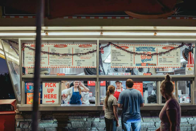 modernize-your-food-court-with-high-impact-digital-signage-big-0