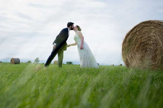 best-local-wedding-photographers-in-vt-portrait-gallery-big-0