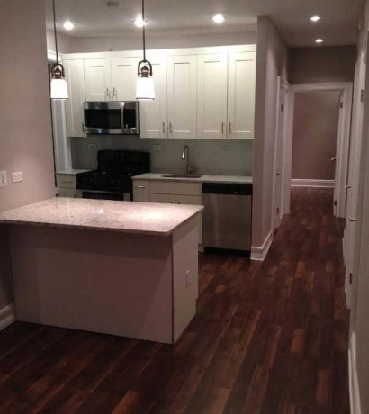sunny-corner-apartment-for-rent-big-0