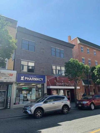 quaint-studio-apartment-for-rent-big-0