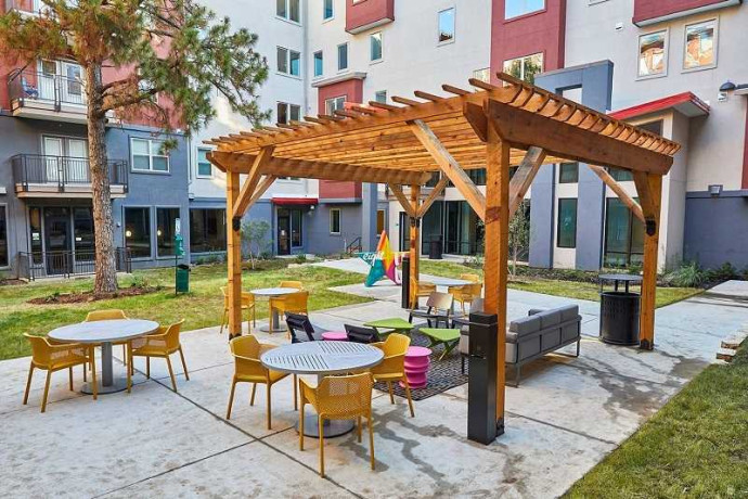 mitchell-arlington-exceptional-student-housing-big-0