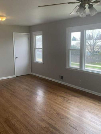 spacious-3-bedroom-apartment-for-sale-big-0