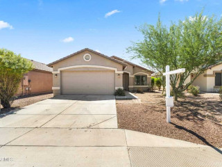 litchfield-3-bedroom-beauty