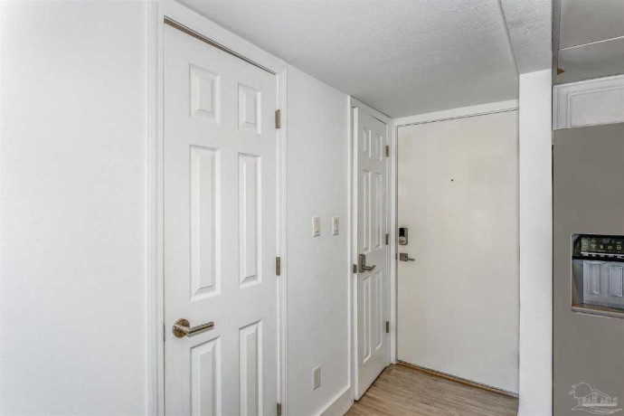 bring-your-toys-and-relax-in-this-tucked-away-renovated-big-0