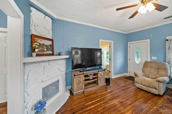 the-most-beautiful-little-unit-big-0